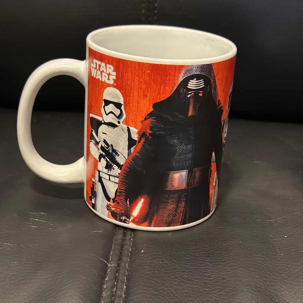 Lightly Used Star Wars Mug - Great Condition